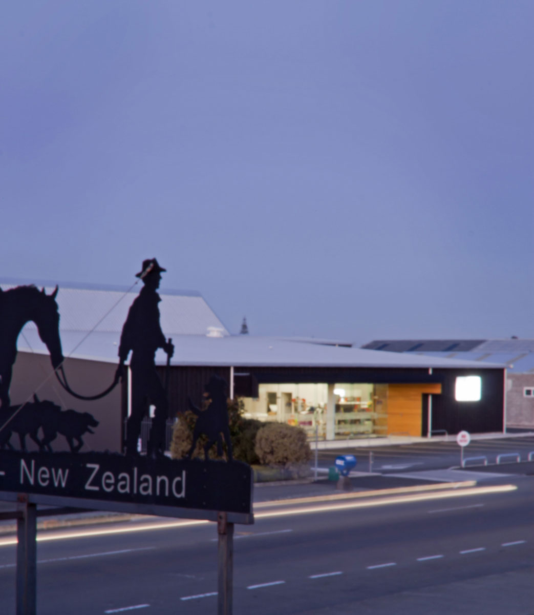 Feilding vets from across the street at dusk
