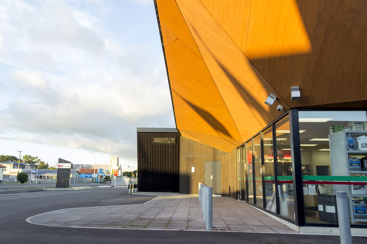 Entrance and folded roof of Dannevirke vets
